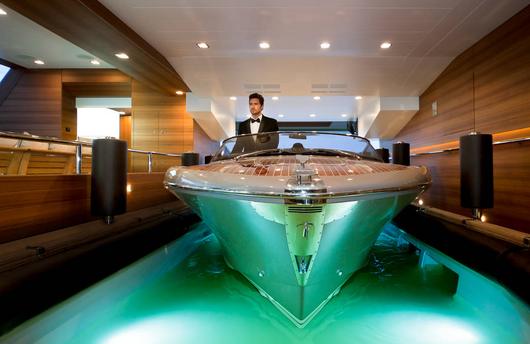 J'Ade, CRN SPA - YACHT YOUR WAY- CRN SPA - YACHT YOUR WAY- 지중해스타일 요트 & 제트기