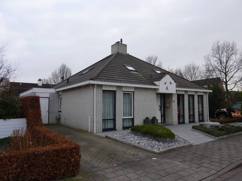 ​UITBREIDING EN UPGRADE VRIJSTAANDE WONING, EIKplan architecten BNA EIKplan architecten BNA