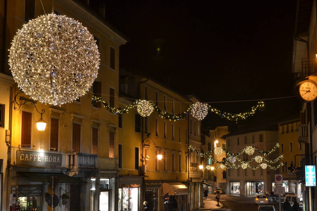 FOTO LUMINARIE NATALIZIE, gasparotto gasparotto Espacios