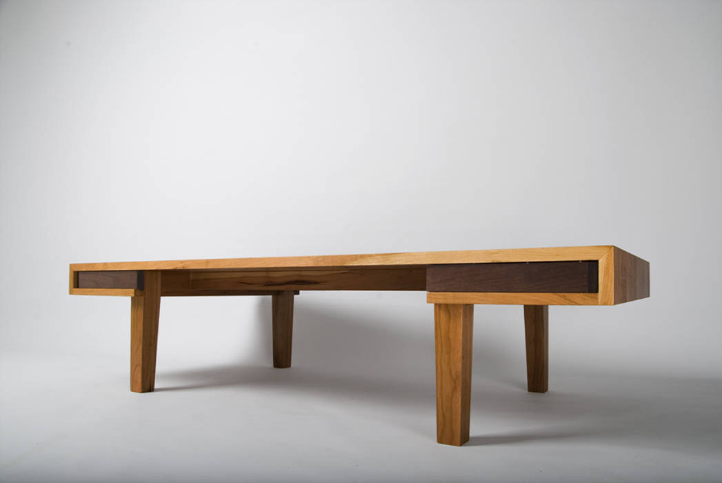 CHERRY LOW TABLE, Woodstudio MAUM Woodstudio MAUM 모던스타일 서재 / 사무실 책상