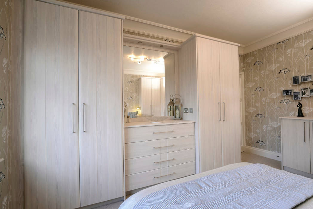 Bedroom, Room Room Modern style bedroom Wardrobes & closets