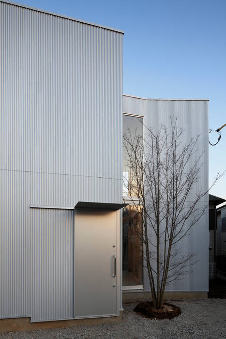 House in Kashiwa, Unfinished house, 山﨑健太郎デザインワークショップ 山﨑健太郎デザインワークショップ Casas de estilo minimalista