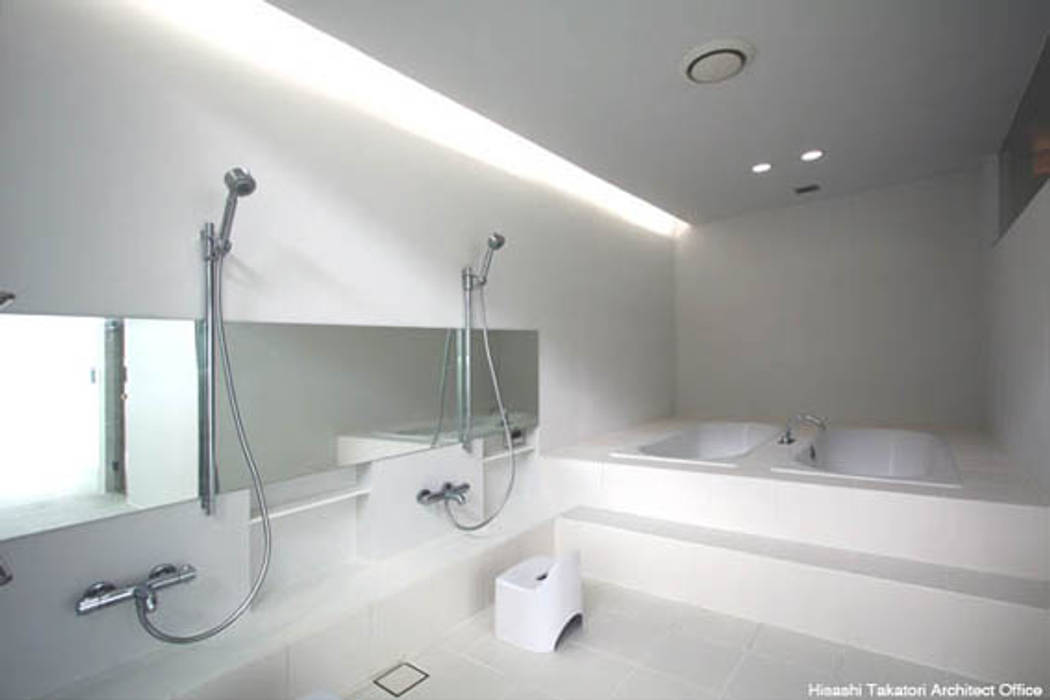 Sea Side House, 鷹取久アーキテクトオフィス 鷹取久アーキテクトオフィス Minimalist style bathroom