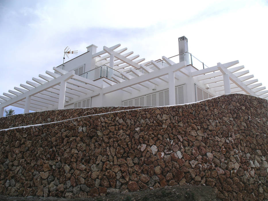 Pergola moderner balkon, veranda & terrasse von fg arquitectes modern