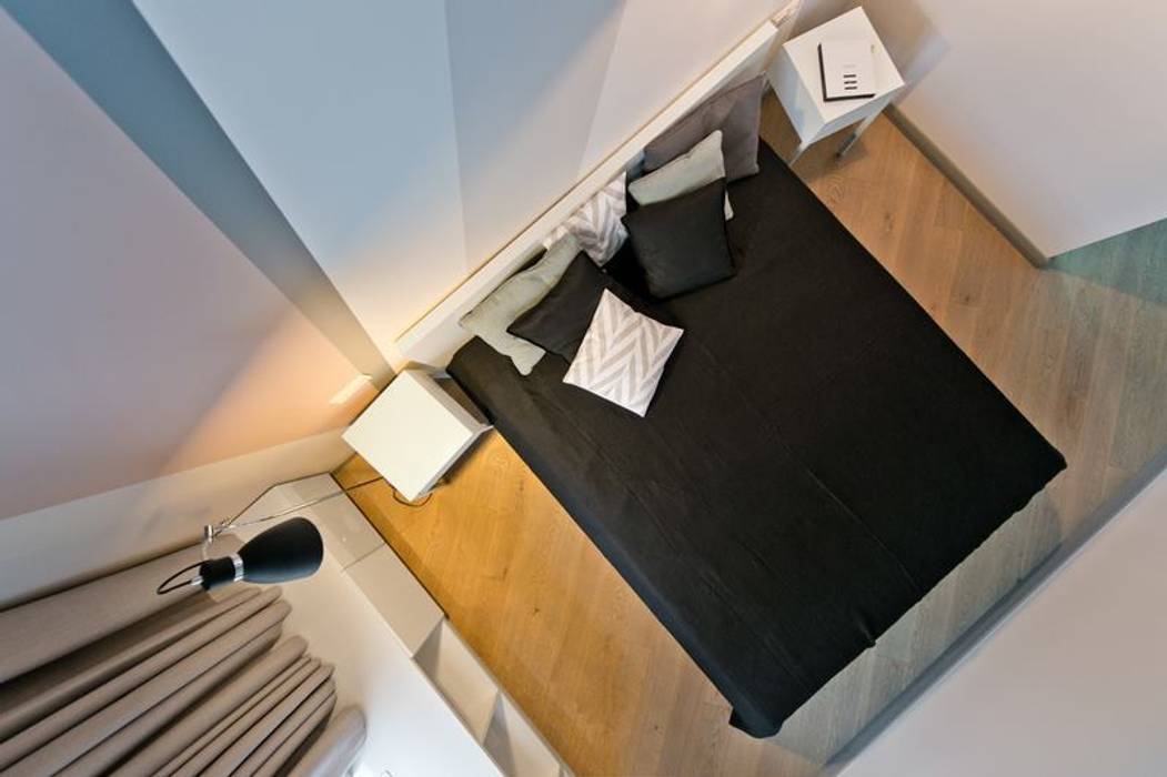 Black linen bedding by Lovely Home Idea, LOVELY HOME IDEA LOVELY HOME IDEA Minimalistyczna sypialnia Tekstylia