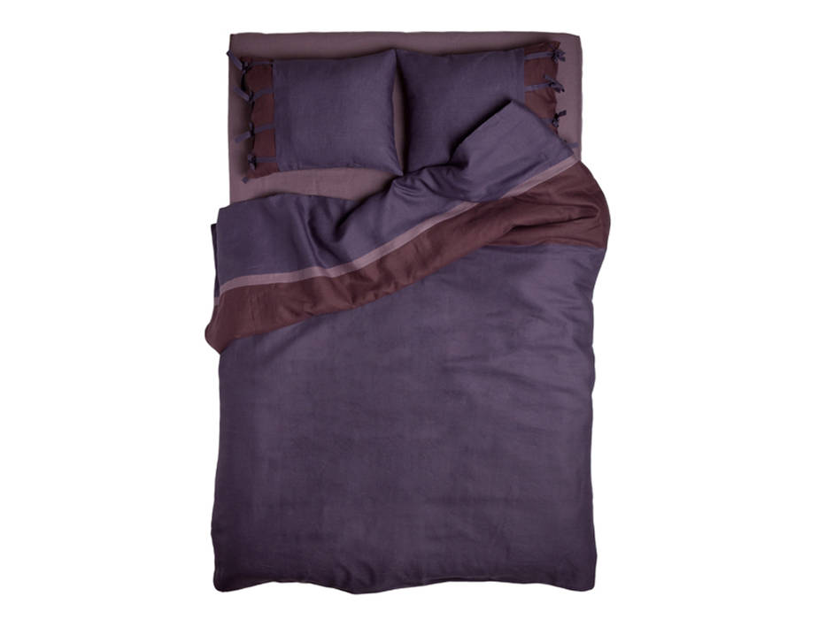 Purple Provence Dream linen bedding by lovely Home Idea, LOVELY HOME IDEA LOVELY HOME IDEA Nowoczesna sypialnia Tekstylia
