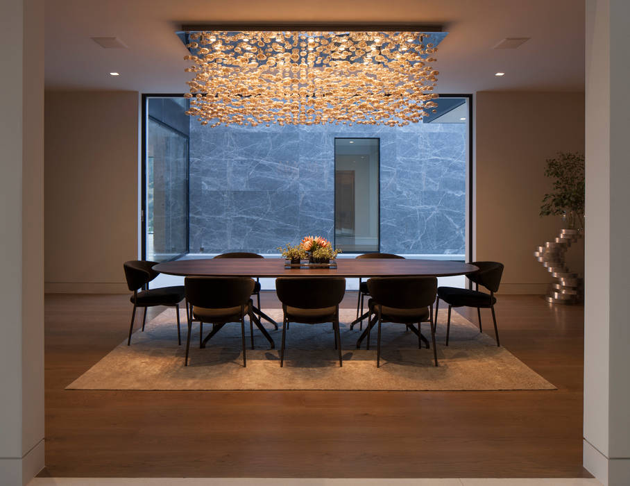 SUNSET STRIP RESIDENCE , McClean Design McClean Design Modern dining room