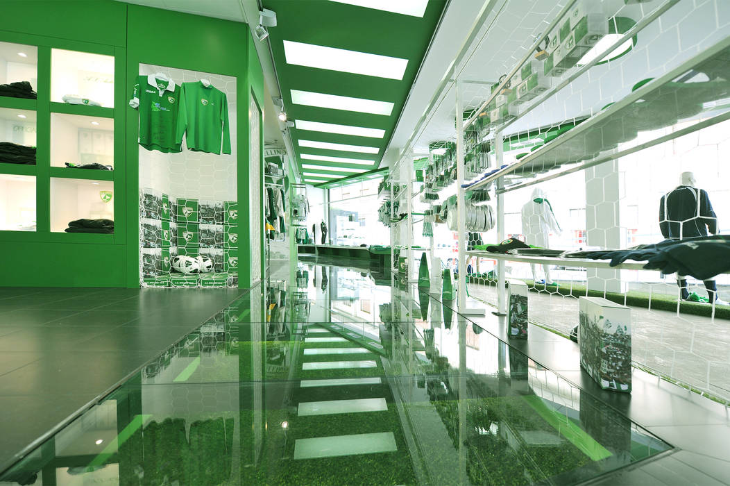 Official Store A.S. Avellino 1912 , LMarchitects LMarchitects Spazi commerciali Negozi & Locali Commerciali