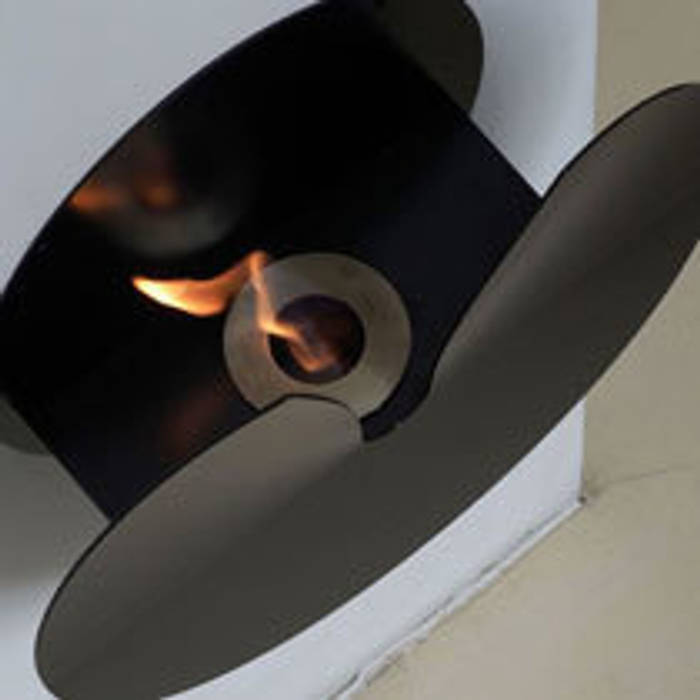 SLIT, Bavastrelli&Galimberti Design Studio Bavastrelli&Galimberti Design Studio ミニマルデザインの リビング 暖炉＆アクセサリー