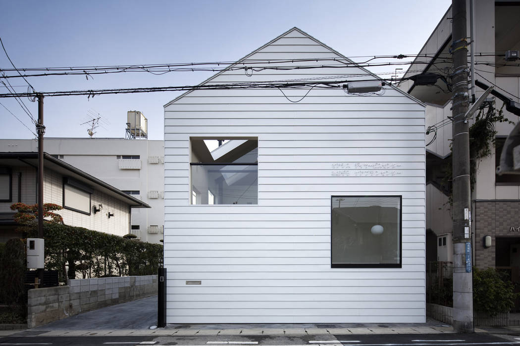 外観 川添純一郎建築設計事務所 ミニマルな病院 Homify