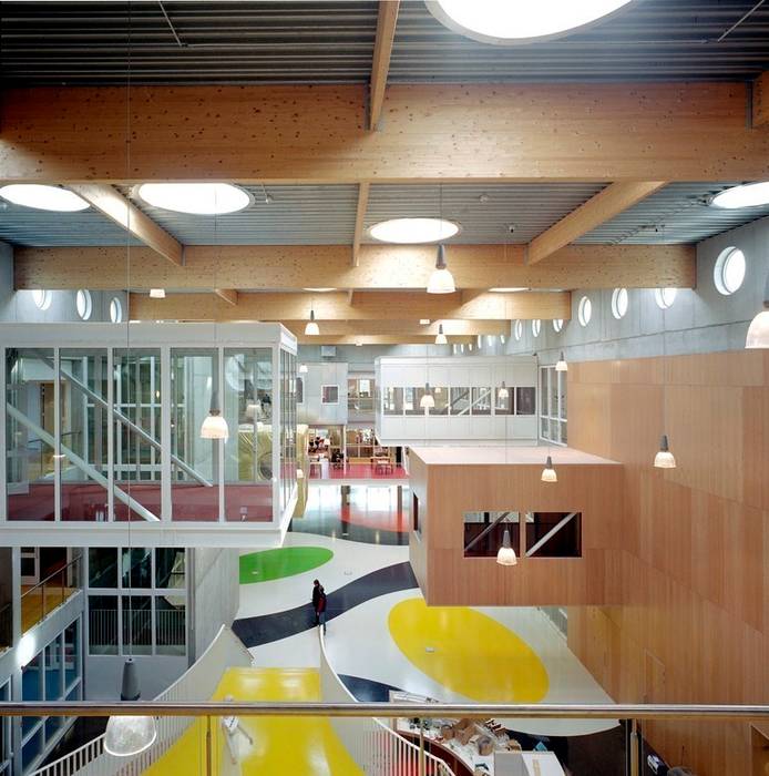 Facilitair Onderwijscentrum Niekée, Liag Architecten en Bouwadviseurs: modern door Liag Architecten en Bouwadviseurs, Modern