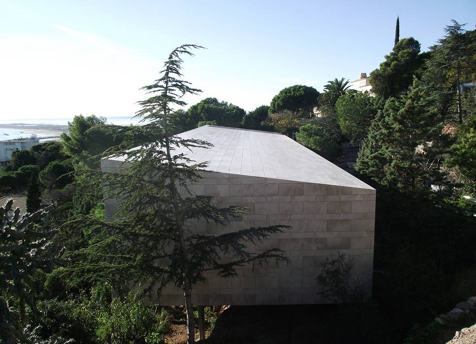 Maison sur pilotis, Hamerman Rouby Architectes Hamerman Rouby Architectes 家