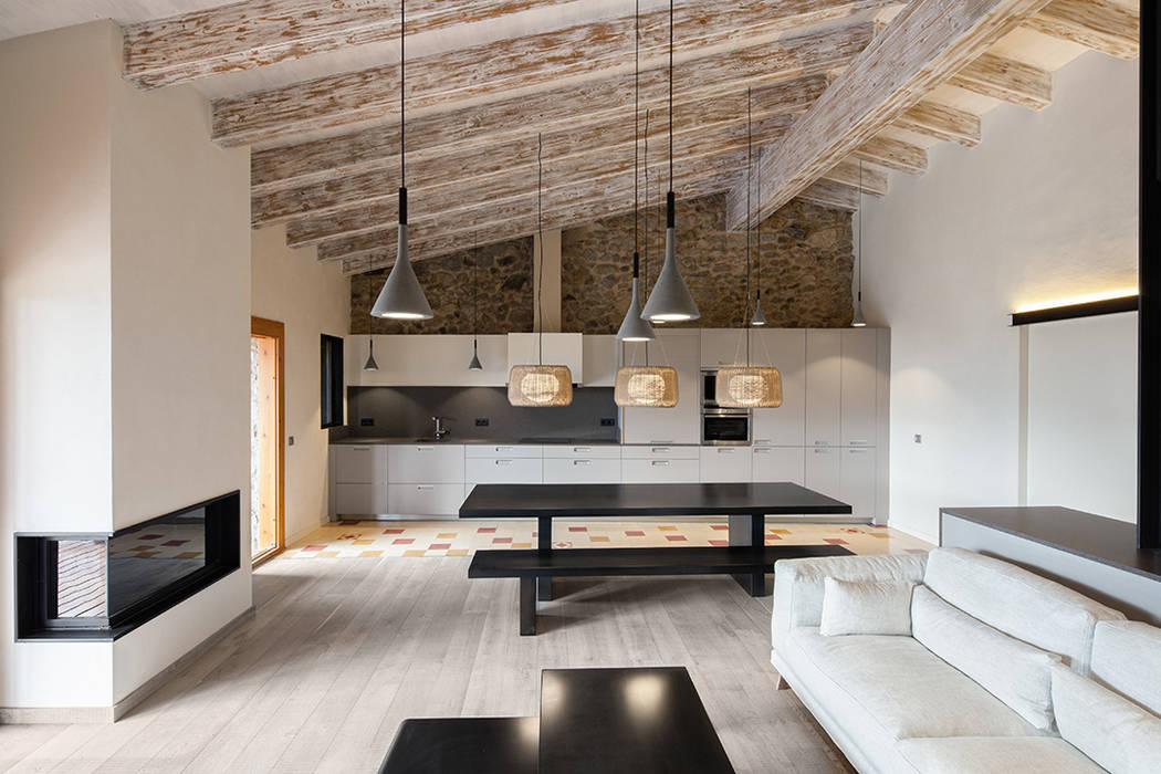 Rehabilitación en la Cerdanya, dom arquitectura dom arquitectura Больше комнат Аксессуары для животных