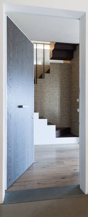 A casa di Giulia, Plastudio Plastudio Eclectic style corridor, hallway & stairs