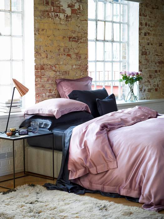 Pink and Charcoal silk bed linen Gingerlily Nowoczesna sypialnia Jedwab Żółty Tekstylia