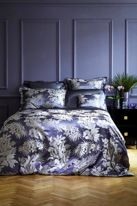 Tropical Night silk bed linen homify 트로피컬 침실 실크 황색 직물