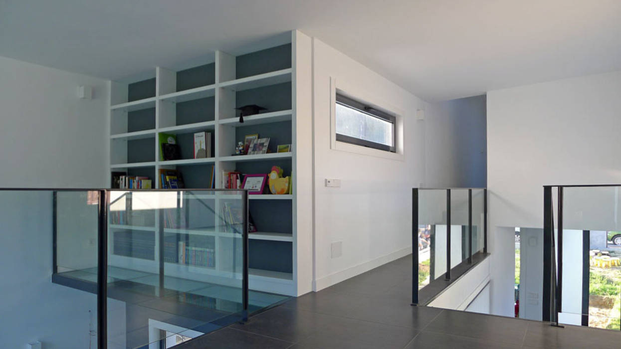 Vivienda en Fornos AD+ arquitectura Estudios y despachos de estilo moderno Tablero DM