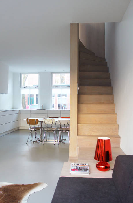 Verbouwing arbeiderswoning tot 'pied a terre', 8A Architecten 8A Architecten บ้านและที่อยู่อาศัย