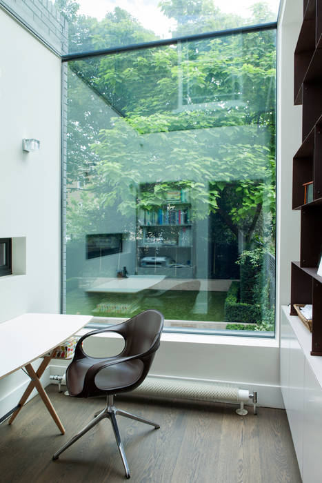 A Brick and a Half house, Lipton Plant Architects Lipton Plant Architects Oficinas de estilo minimalista