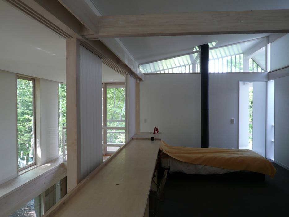 KOKE SANKYO (Villa of Moss), Naoko Hirakura Architect & Associates Naoko Hirakura Architect & Associates