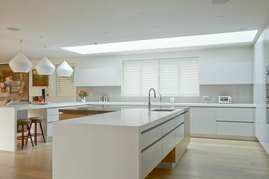 Kitchen shutters, The New England Shutter Company The New England Shutter Company Cucina minimalista Accessori & Tessili