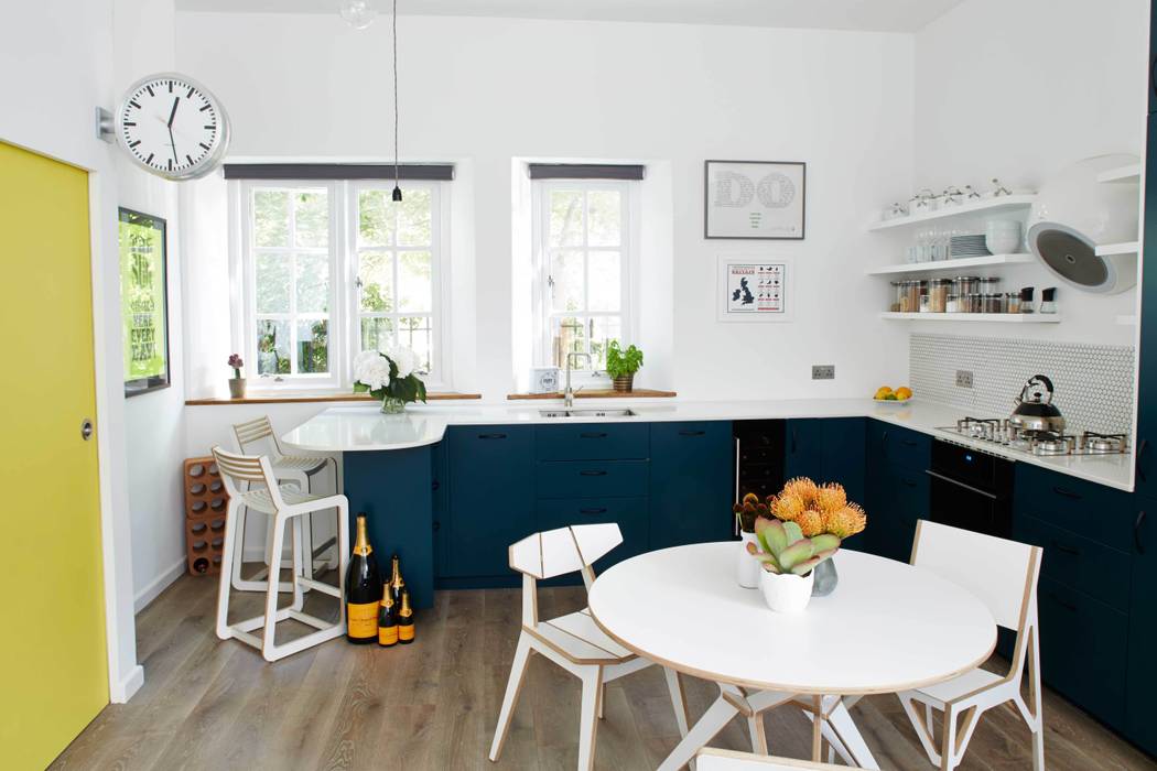 Bright Airy Flat Hoxton Modern Kitchen By Cassidy Hughes