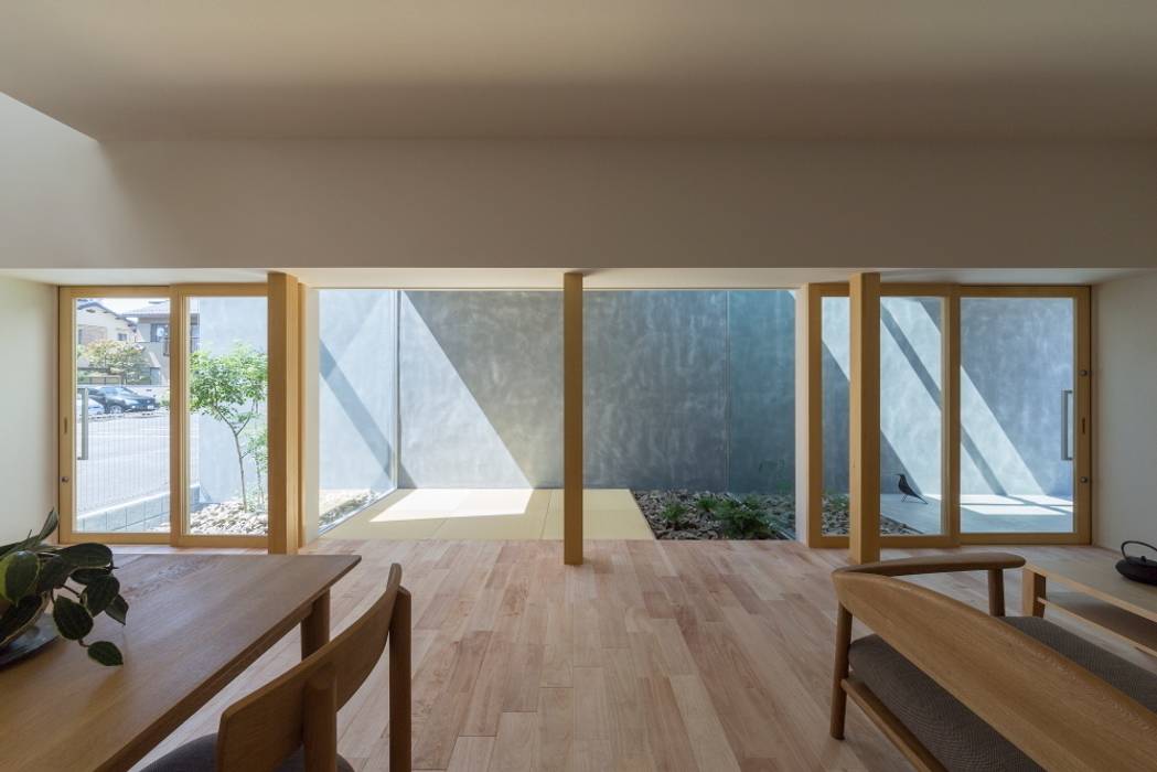 Kusatsu House, ALTS DESIGN OFFICE ALTS DESIGN OFFICE Salon moderne