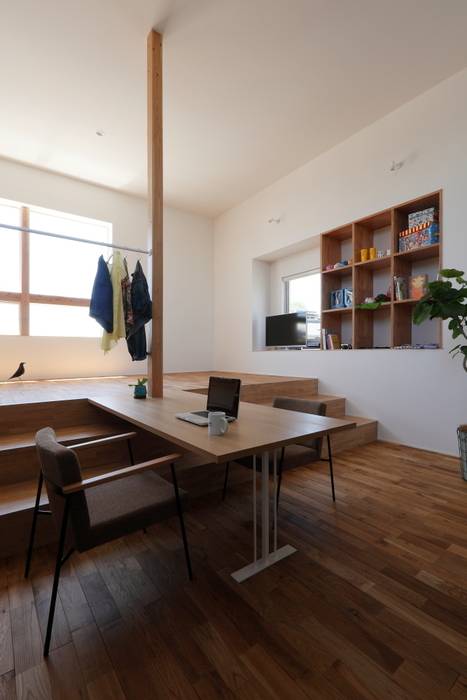 Higashihayashiguchi House, ALTS DESIGN OFFICE: ALTS DESIGN OFFICEが手掛けた折衷的なです。,オリジナル