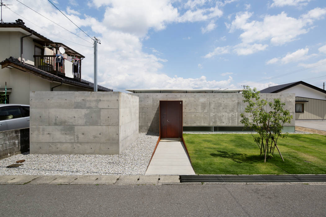 SI-house, TNdesign一級建築士事務所 TNdesign一級建築士事務所 Casas minimalistas