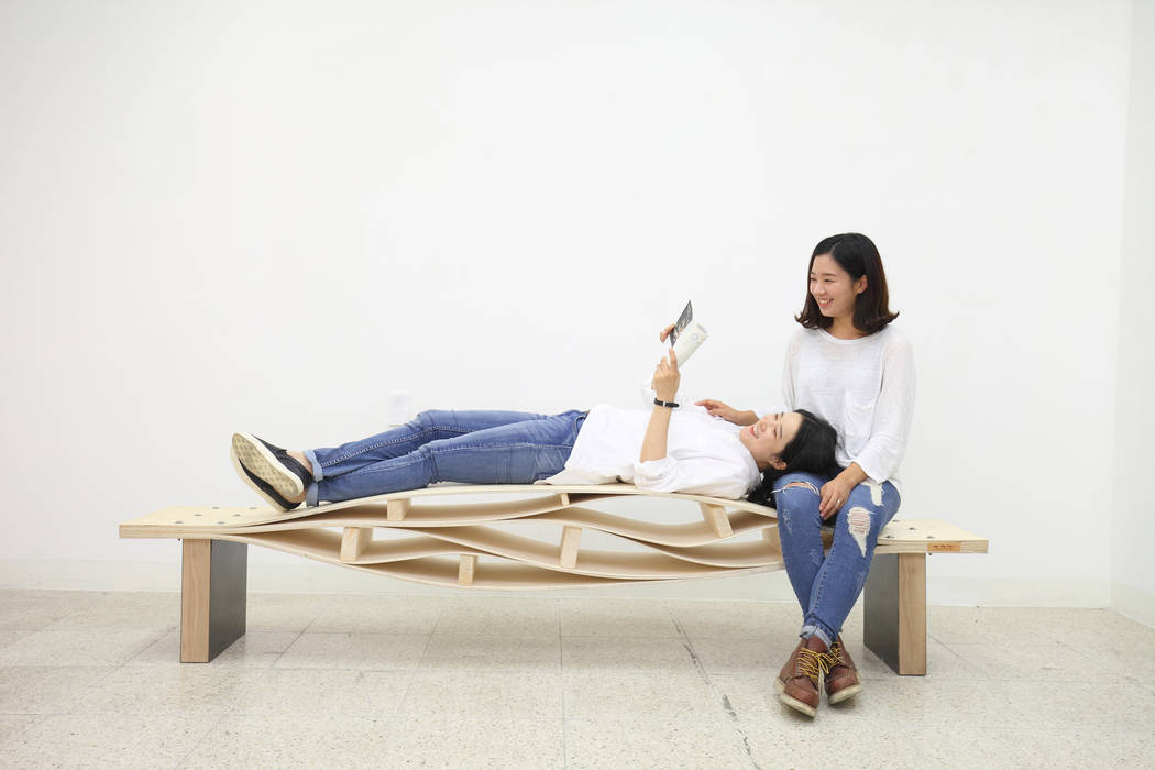 Bending Bench, SON그릇공방 SON그릇공방 Giardino in stile asiatico Mobili