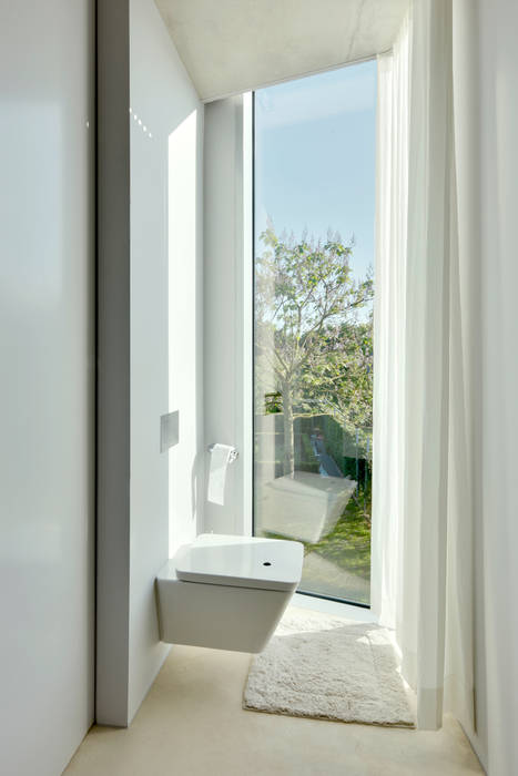 H' House, Wiel Arets Architects Wiel Arets Architects Modern bathroom