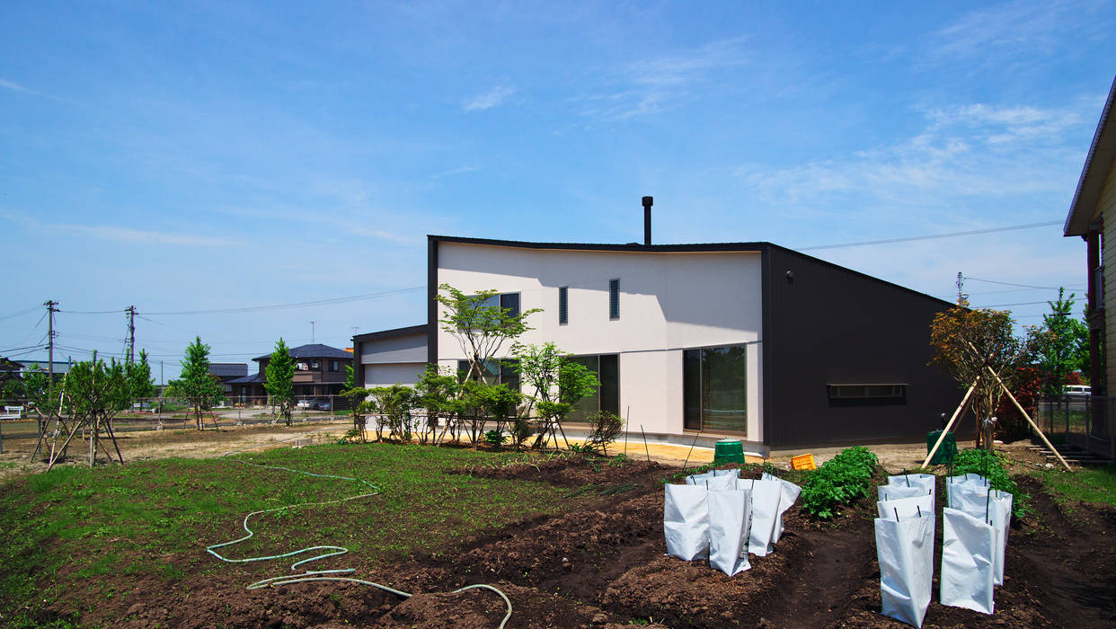 多角形の家 POLYGONAL HOUSE TOYAMA，JAPAN, 水野建築研究所 水野建築研究所 Rumah Gaya Eklektik