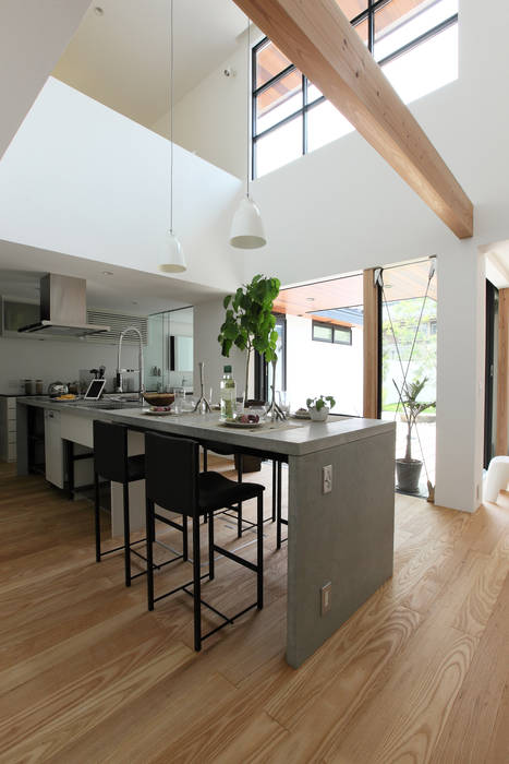 House with the bath of bird, Sakurayama-Architect-Design Sakurayama-Architect-Design Cozinhas modernas