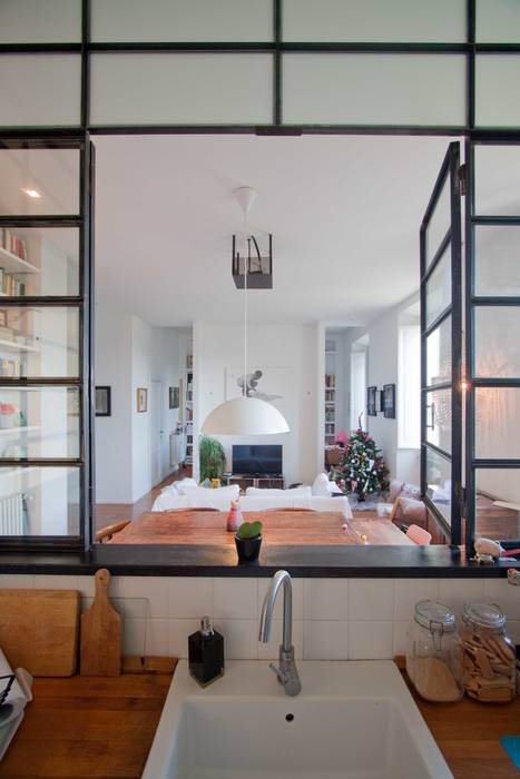 Casa Certosa: All'appartamento un carattere luminoso e moderno, Anomia Studio Anomia Studio Industrial style kitchen