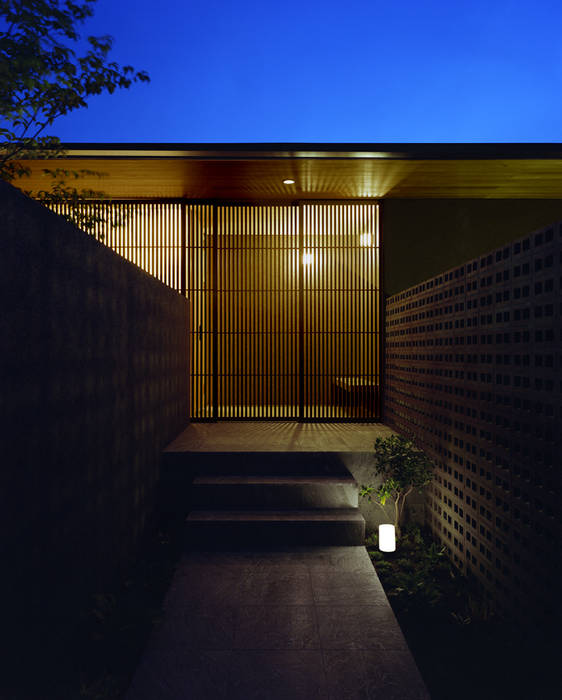 House in Satsuma, 柳瀬真澄建築設計工房 Masumi Yanase Architect Office 柳瀬真澄建築設計工房 Masumi Yanase Architect Office บ้านและที่อยู่อาศัย