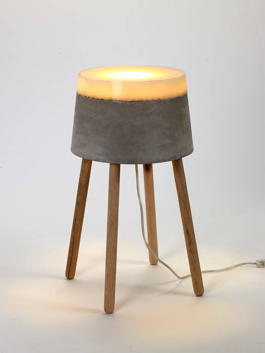 CONCRETE floor/table lamps, RENATE VOS product & interior design RENATE VOS product & interior design Industriële woonkamers Verlichting