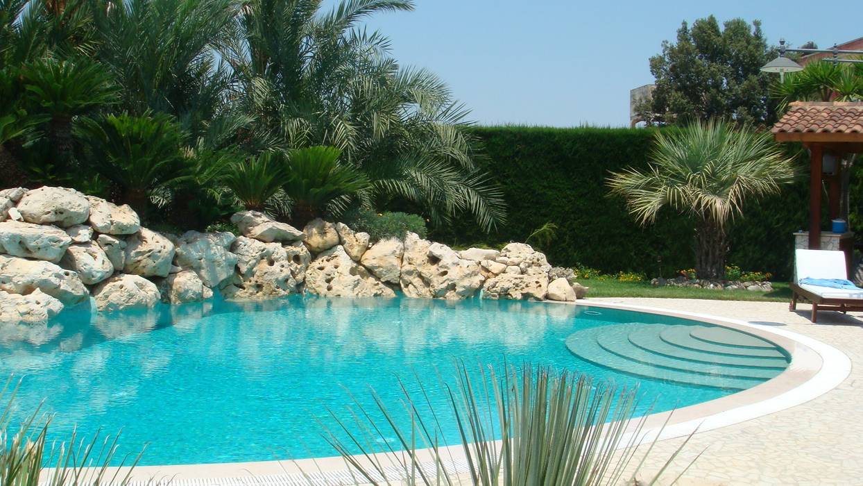 Due livelli, un solo incanto, MELLOGIARDINI EXTERIOR DESIGNERS MELLOGIARDINI EXTERIOR DESIGNERS Pool Pool