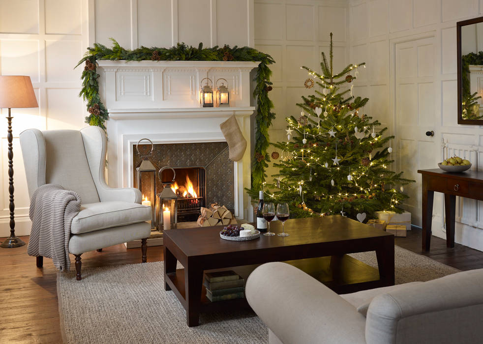 ​Christmas Inspiration: The Tree, LOMBOK LOMBOK Wohnzimmer im Landhausstil