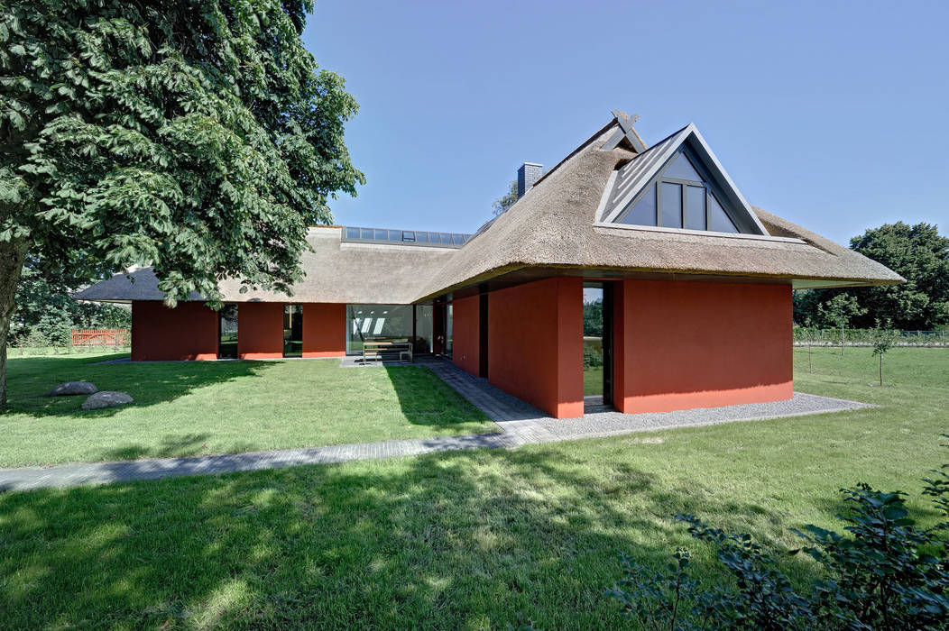 Hofhaus mit Kastanienbaum, Möhring Architekten Möhring Architekten Nowoczesne domy