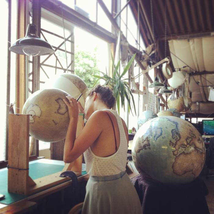 The Studio at Bellerby & Co Globemakers, London: modern by Bellerby and Co Globemakers, Modern