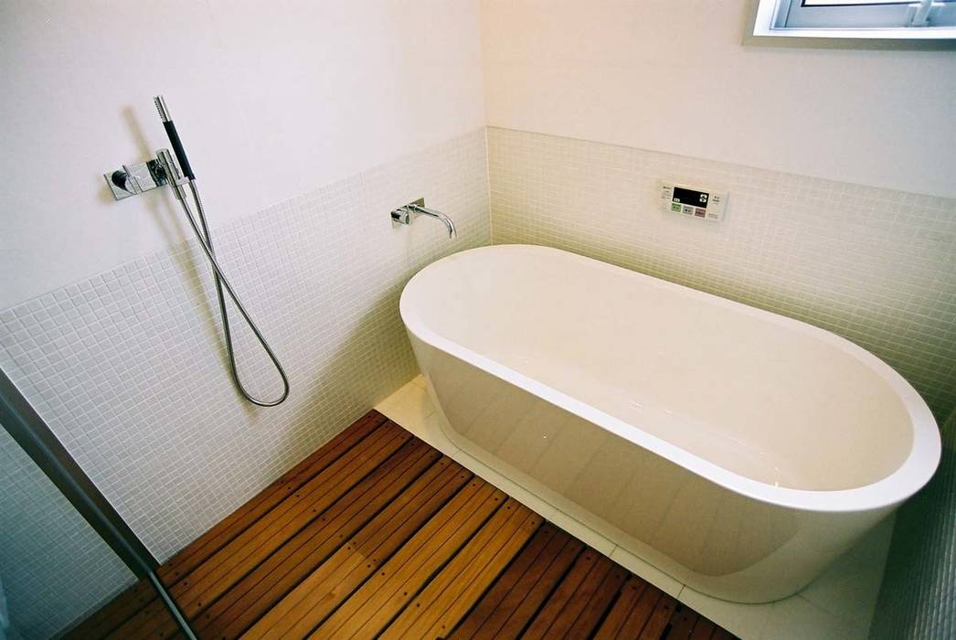 バスルーム 家山真建築研究室 Makoto Ieyama Architect Office オリジナルスタイルの お風呂