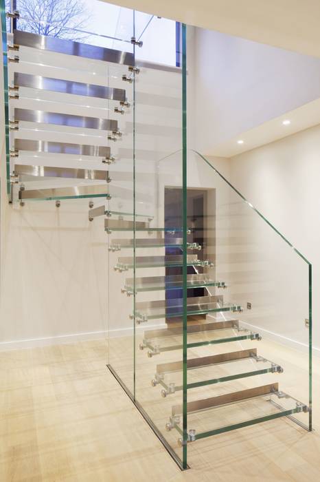 Glastreppen, Glasböden, Glasfassade und Eingangsportal in Surrey, England, Siller Treppen/Stairs/Scale Siller Treppen/Stairs/Scale Escaleras Vidrio