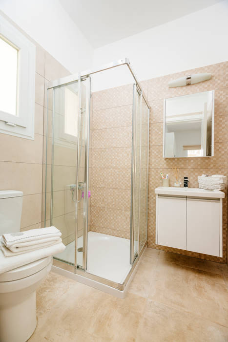 Escape Homes Exclusive , Kıbrıs Developments Kıbrıs Developments Phòng tắm phong cách hiện đại