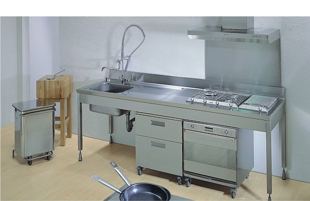 Kipro kitchen cucina professionale, bettini design bettini design Industrial style kitchen Bench tops