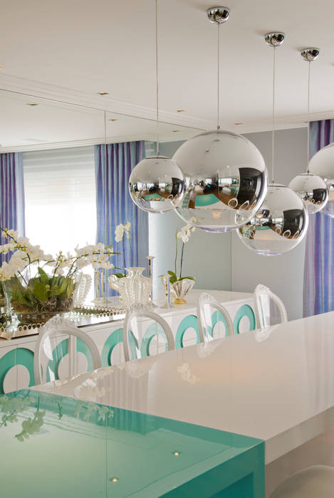 Apartamento Colorido - Depois Brunete Fraccaroli Arquitetura e Interiores Salas de jantar modernas
