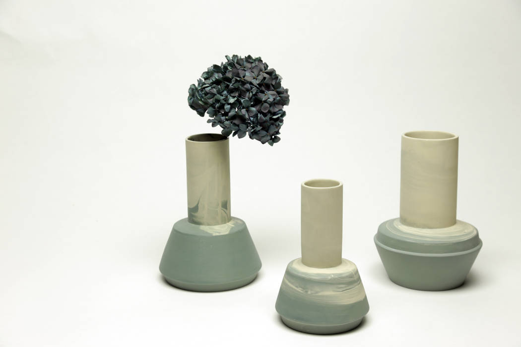 Vases, Ontwerpstudio Inge Simonis Ontwerpstudio Inge Simonis Soggiorno in stile industriale Accessori & Decorazioni
