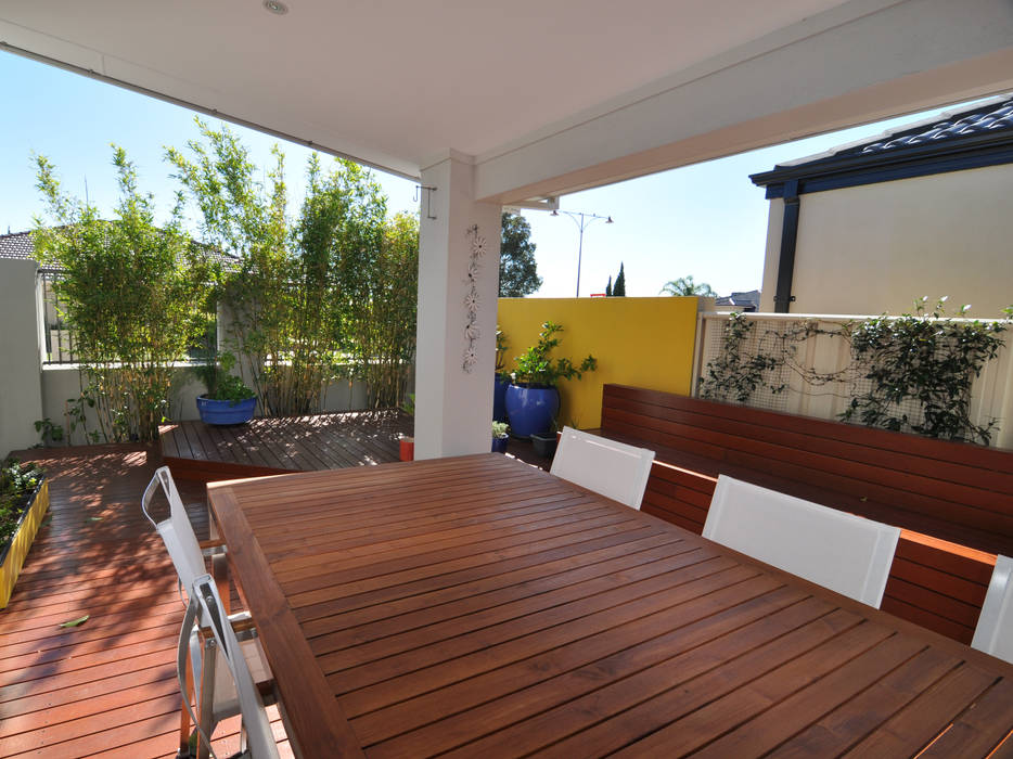 Perth 10 Alfresco Natasha Fowler Design Solutions Modern balcony, veranda & terrace