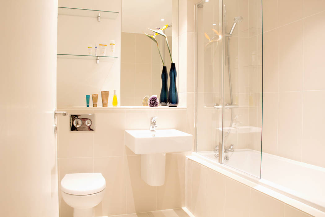 Hampstead Heath Apartment Bhavin Taylor Design Modern bathroom