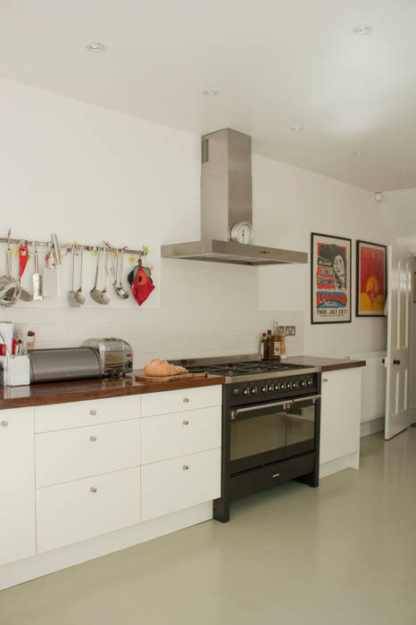Kitchen with range cooker Dittrich Hudson Vasetti Architects Keukenblokken