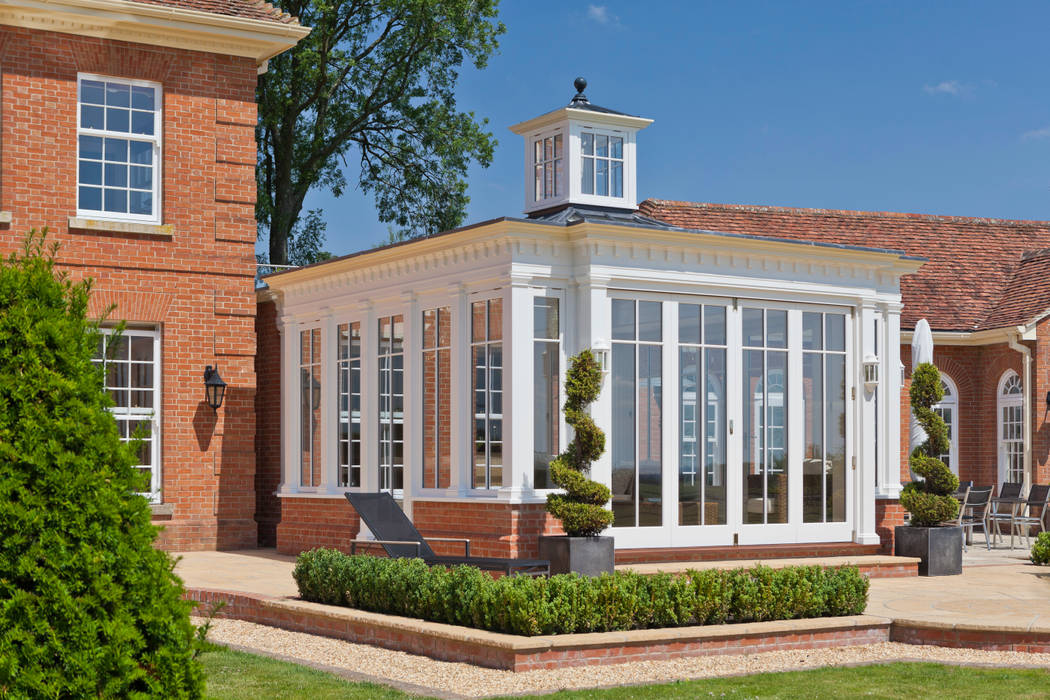 A Light Filled Sitting Room Conservatory Vale Garden Houses Зимний сад в классическом стиле